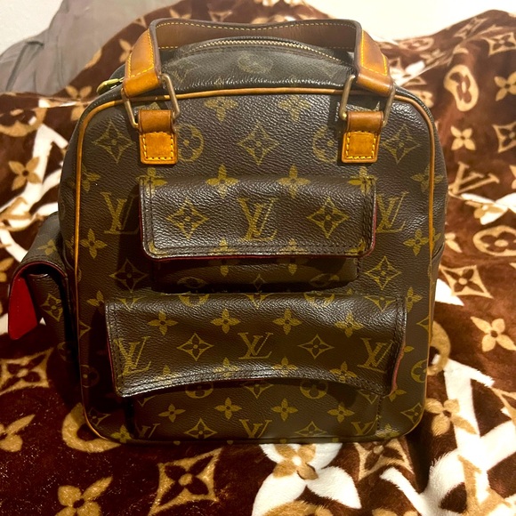 Louis Vuitton Monogram Excentric Cite Handbag - Picture 2 of 13